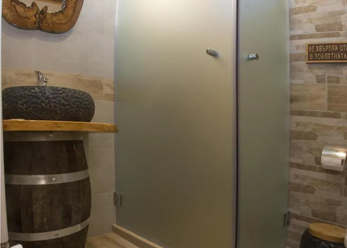 Chateau Erkech Triple Pensión Kozichino